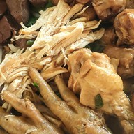 ก๋วยเตี๋ยวหมู เด็กเส้น @หลัง ม. ราชภัฏ สุรินทร์