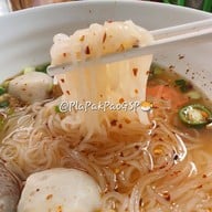 เมนูของร้าน ก๋วยเตี๋ยวลูกชิ้นปลาเจริญกรุง18