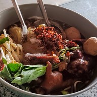 ชาชัก กันเอง