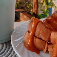 วาฟเฟิลไส้ทะลักbyตังเมย์ หัวรอ