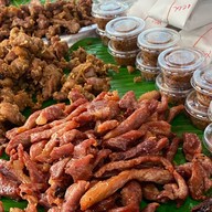 ไก่ย่าง ปากซอยน้องแดง