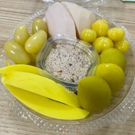 ผลไม้ดองแซ่บ