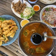 ใบไม้ บ่อตกกุ้ง