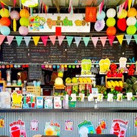 พี่ปุ้มผลไม้สดปั่น🍓🥝🍉🍋🍊🍏🥕🥥🥑 ข้างซีเจทางลงทะเล