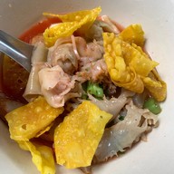 เมนูของร้าน เย็นตาโฟเจ๊เกียว (แมงกะพรุนทะเล) กำแพงเพชร