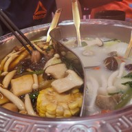 เมนูของร้าน HUOLONG Chinese Mala HotPot & Grill ราชพฤกษ์