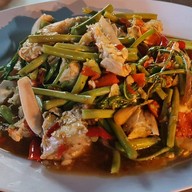 อุรุพงษ์หัวปลาหม้อไฟ