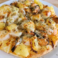 ชงชา Shong Cha (ชานมไข่มุก เบเกอรี่ ของทอด พิซซ่า) สาขาวัดสิงห์