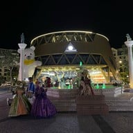 บรรยากาศ Công Viên Nghệ Thuật Đương Đại Urban Park - Grand World