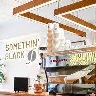 SOMETHIN' BLACK coffee & bakery พระโขนง คลองตัน