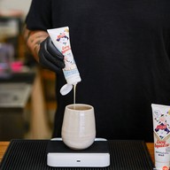 SOMETHIN' BLACK coffee & bakery พระโขนง คลองตัน