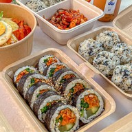 ผักหอม พัฒนาการ