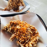 ทองโอชาหาดใหญ่ (ผัดไทยอำนวยวิทย์เก่า สาย 3) -