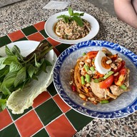 ส้มตำทอดหนองจับเต่า