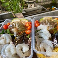 แซ่บนัว ยั่ว YES ตลาดจตุจักรลำพูน