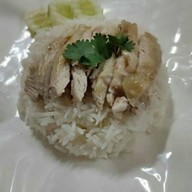 ร้าน น้องโปรย ก๋วยเตี๋ยวหมู🐷