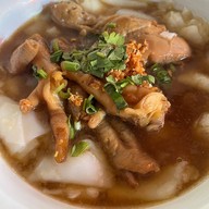 เมนูของร้าน ก๋วยเตี๋ยวไก่ตุ๋นโบราณ (ฮาลาล) ท่าข้าม-พระราม2