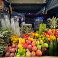 Fruit Mood น้ำผลไม้ปั่น/สกัดเย็น ตลาดโต้รุ่งหัวหิน