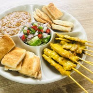 ร้านคุณจี๊ดราดหน้ายอดผัก สมุย