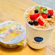 เมนูของร้าน SERVE U YO GURT -
