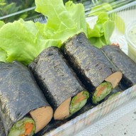 เฟเฟ่cake เค้ก ขนมปังโฮมเมด สลัดโรล