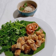 หนังควายจี่ในหลืบซอย