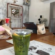 เมนูของร้าน Tone