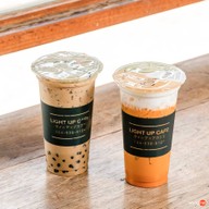 LIGHT UP CAFE x RABBIT HOLE สาขาสันติธรรม