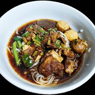 เมนูของร้าน ข้าวคลุกกะปิ By เป่า เตี๋ยว ฟู่ ไม่มีหน้าร้าน ตั้งแต่ ม.ค. 68 เป็นต้นไป