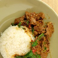 เมนูของร้าน บ้านกระเพาเนื้อโคขุนเมืองทอง เมืองทอง