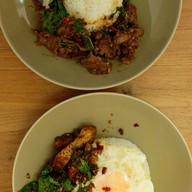 เมนูของร้าน บ้านกระเพาเนื้อโคขุนเมืองทอง เมืองทอง