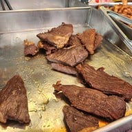 คุณเรียม เนื้อทอด หมูทอด ตลาดลุงเพิ่ม