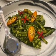 พธู หลักสี่