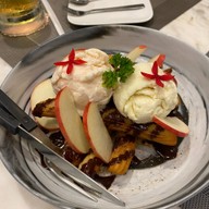 พธู หลักสี่