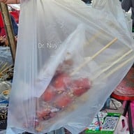 ร้านหมูปิ้งสูตรอากง ตรงข้ามวัดสุทัศน์