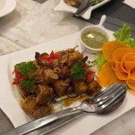 พธู หลักสี่