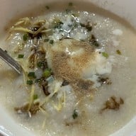 โจ๊กบุญรวมเจ้าเก่า 40ปี เตาถ่าน