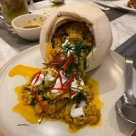 พธู หลักสี่