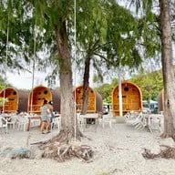 บ้านพักรับรองหาดน้ำใส