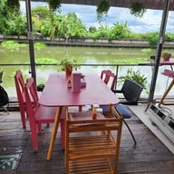 บรรยากาศ ร้านพวงชมพู อาหารป่า