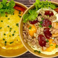 ข้าวไข่ข้นอารมณ์ดี - พัฒนาการ