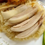 เมนูของร้าน ข้าวมันไก่ลิ้มโภชนาตลาดพลู