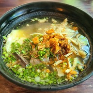 ก๋วยจั๊บ42 42cafe