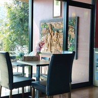 บรรยากาศ River Hill