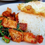 ร้านอาหารหน้าบ้าน