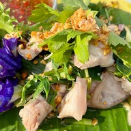 ลาบปลาจอมทอง ครัวแม่จินดา