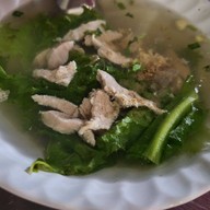 เมนูของร้าน ก๋วยเตี๋ยวคั่วเป็ดอร่อยริมทาง คลองถม