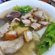 เมนูของร้าน เกาเหลาเลือดหมู เฮียต้น เกาเหลานายกุ้ง