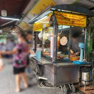 หน้าร้าน ร้าน 2 พี่น้องเป็ดย่าง-สำเหร่