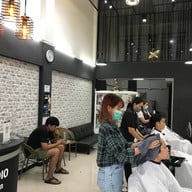 Viral Hair Studio